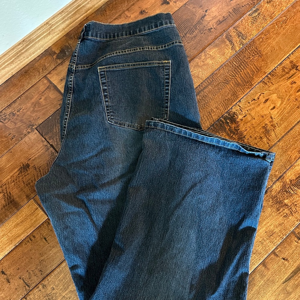 Avenue Blues Bootcut Blue Jeans.  Size 18/Inseam 30 1/2".